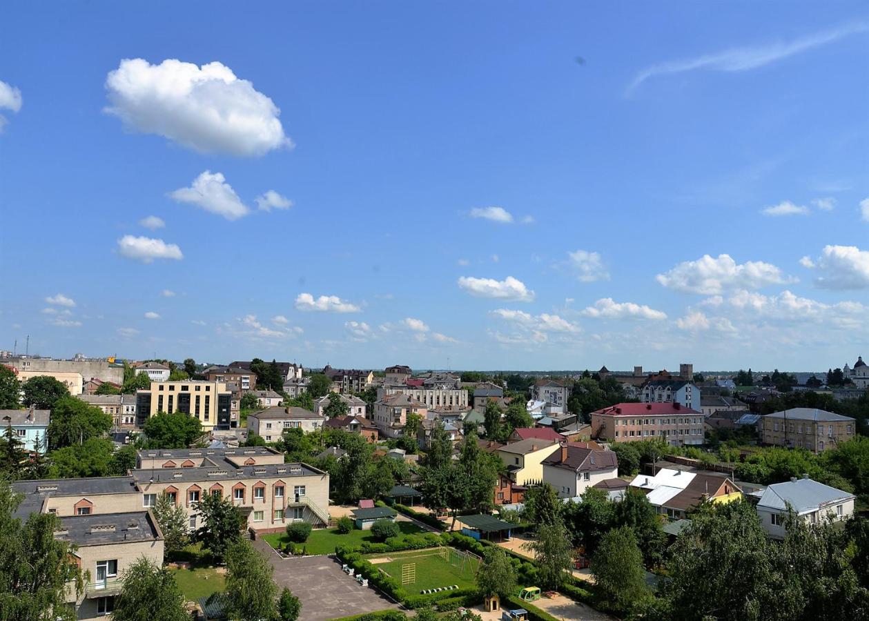 Луцьк Готель Світязь Lutsk Ngoại thất bức ảnh
